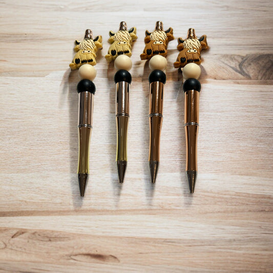 Highland Cow Silicone Beaded Pen